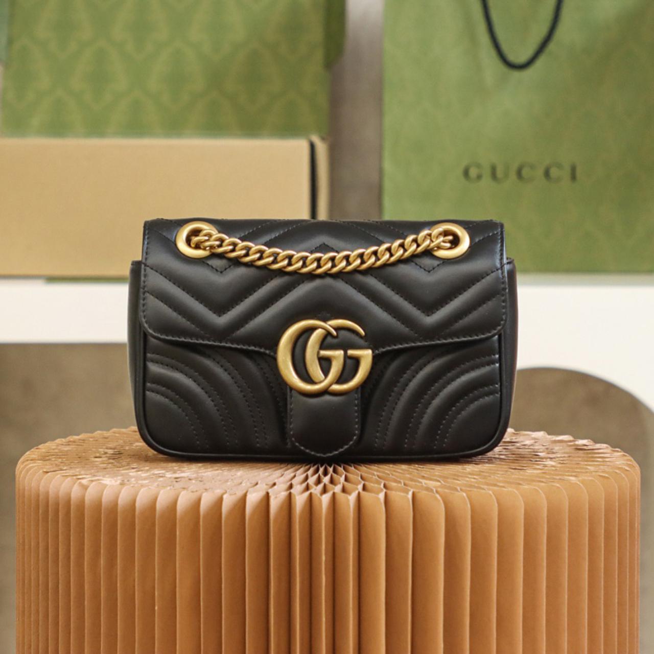 0528 Matrassé mini shoulder bag