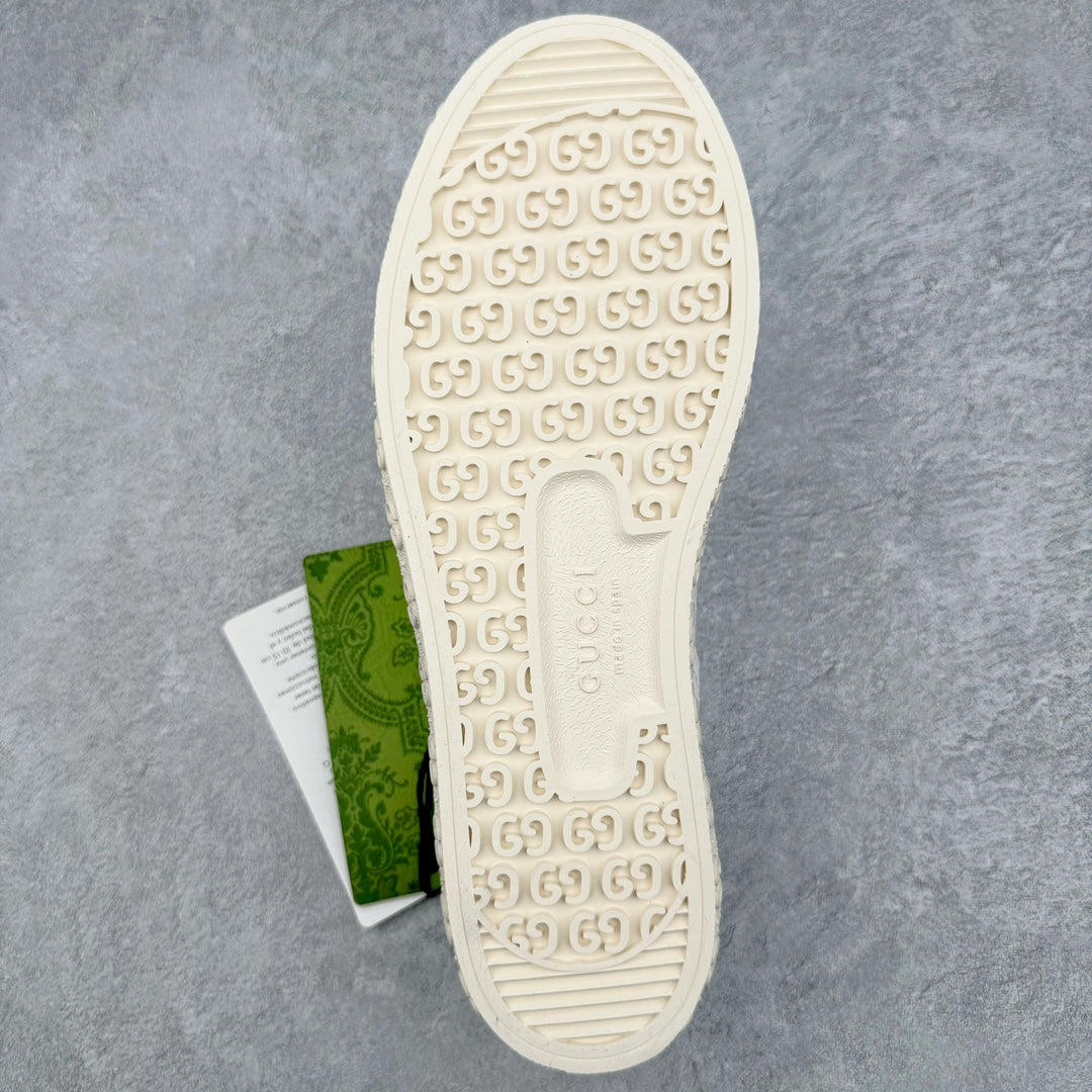 0722 New design golf shoes