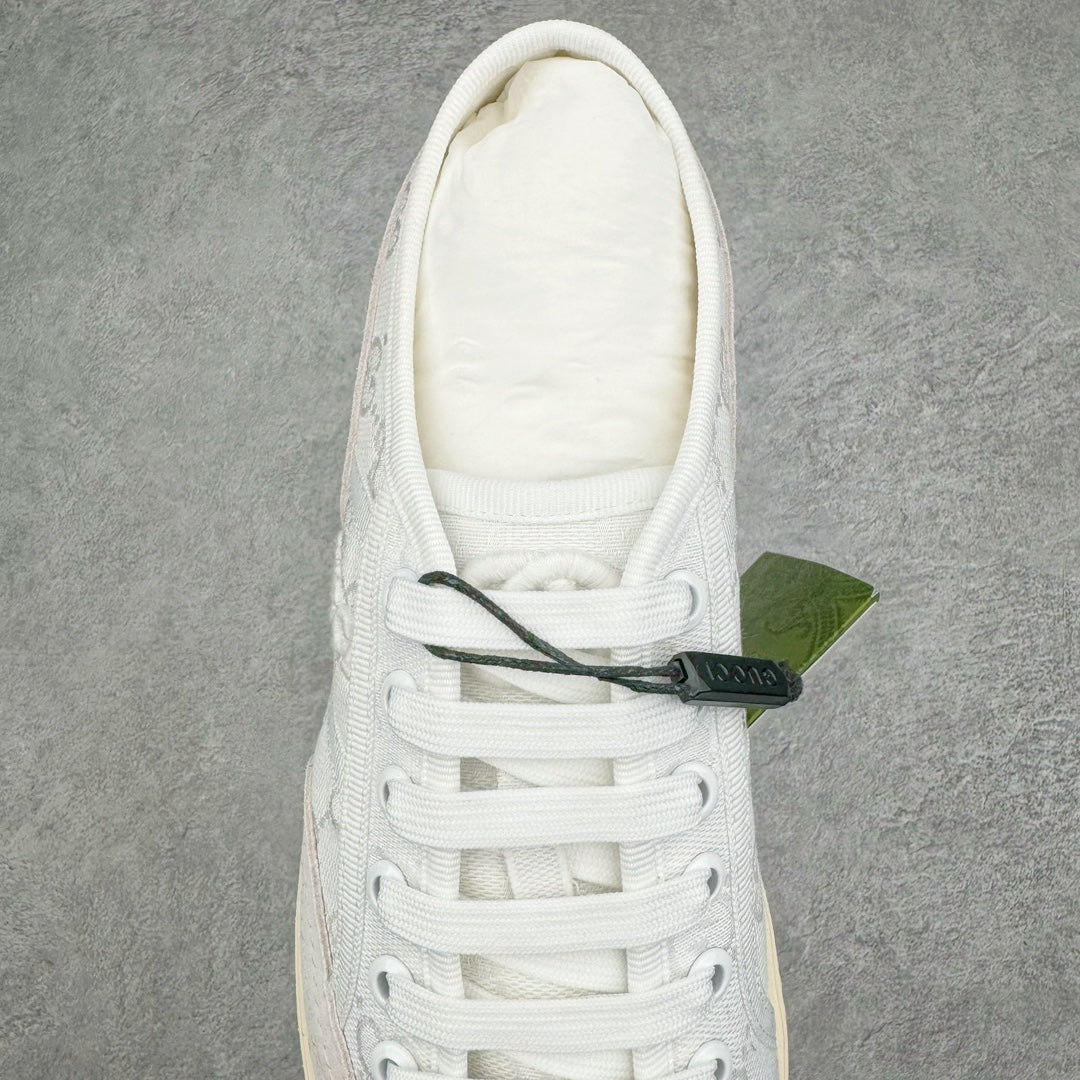 0722 New design golf shoes