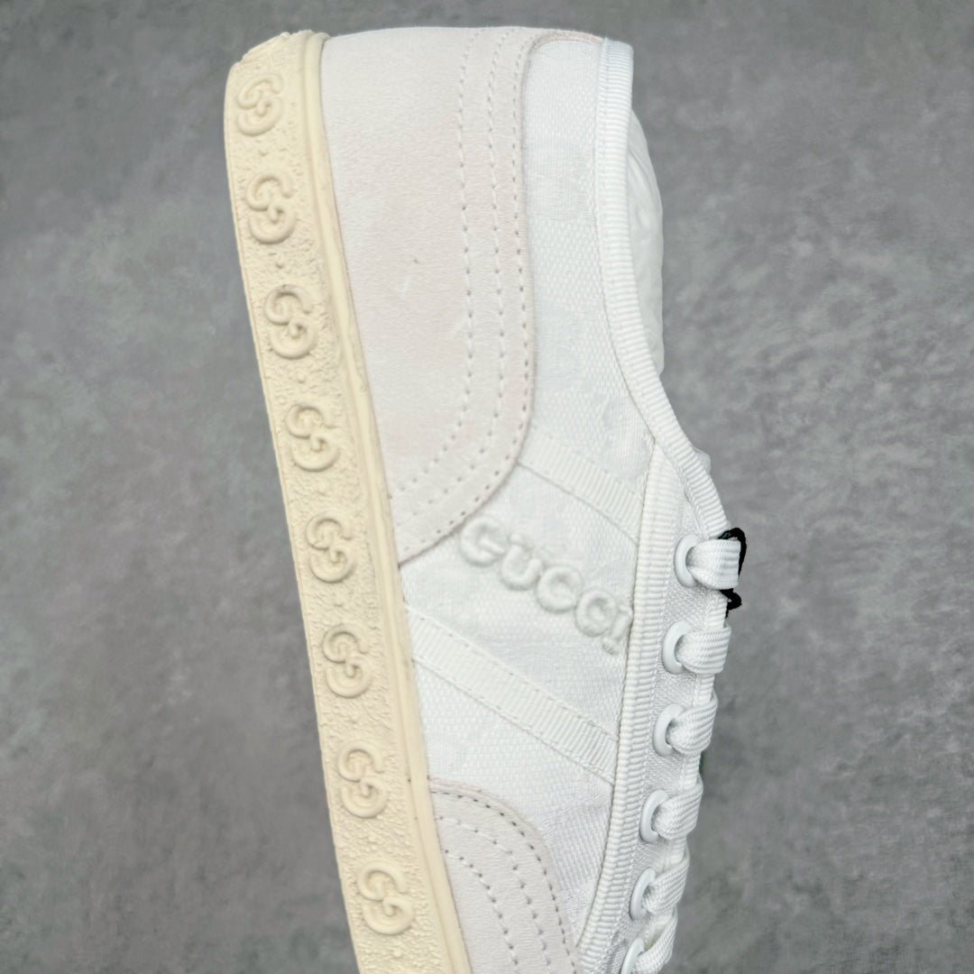 0722 New design golf shoes