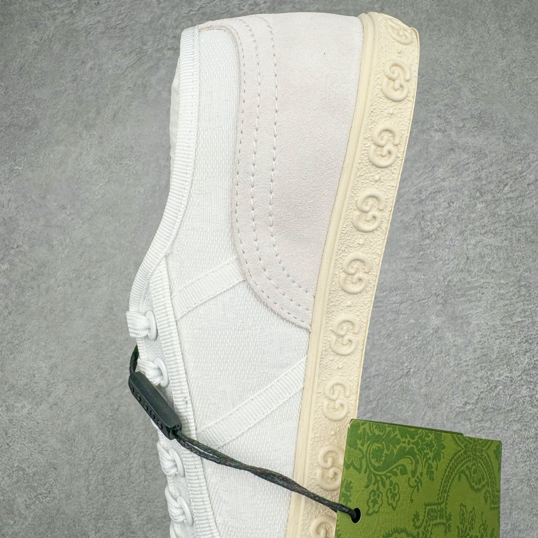 0722 New design golf shoes