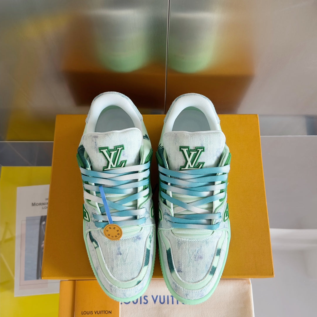 1105 New high quality golf  shoes