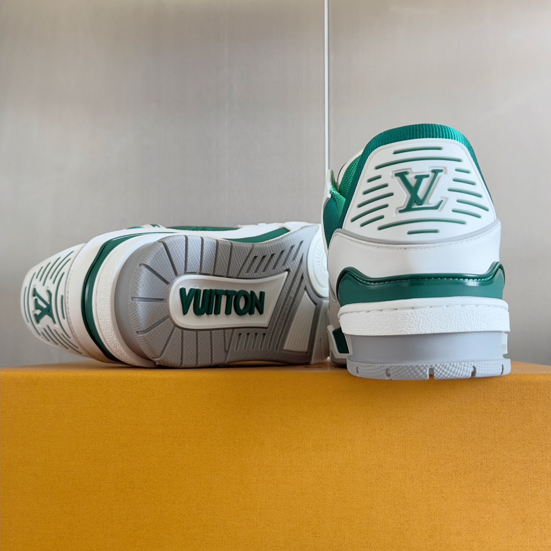 250318 New high quality new color golf  shoes