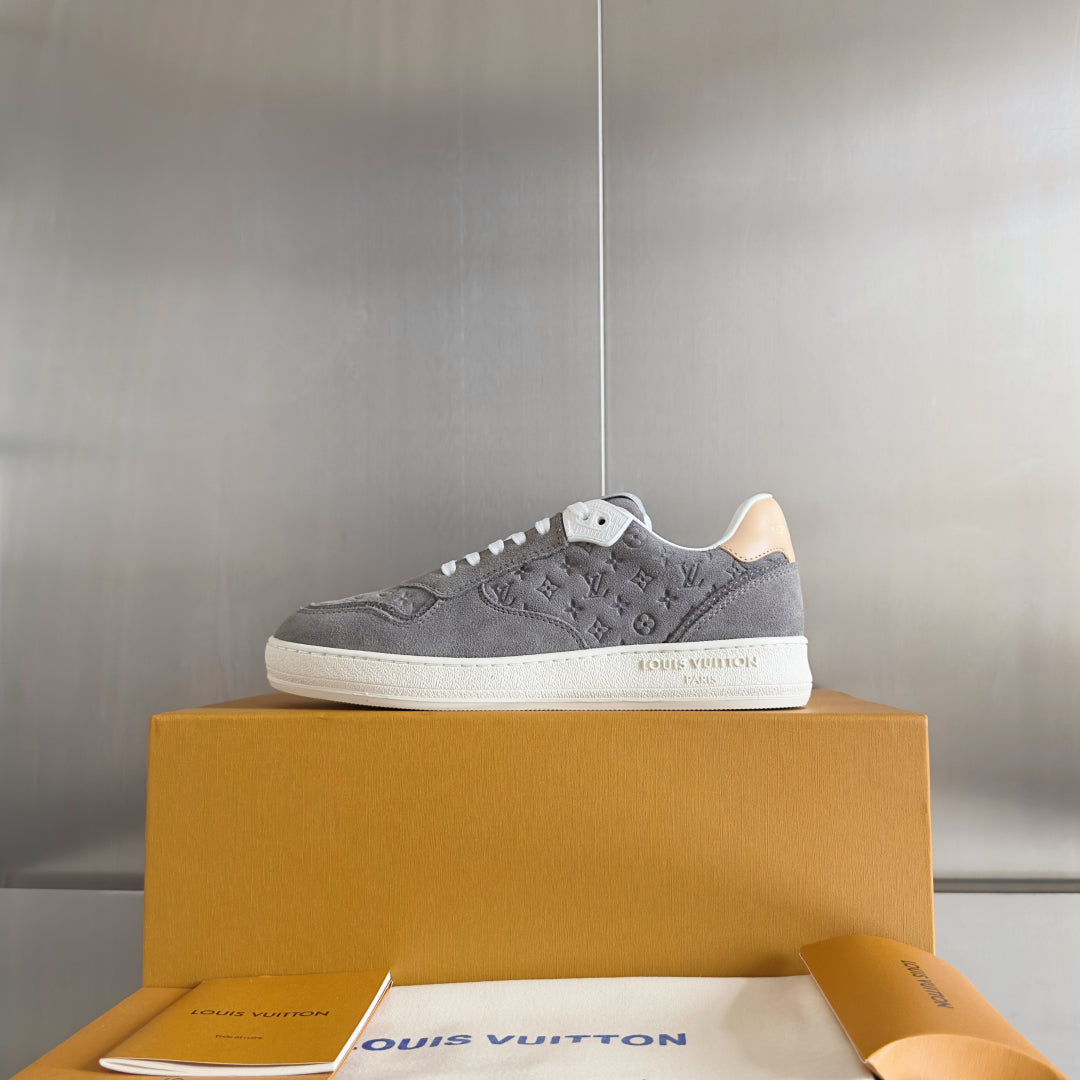 250318 New high quality new color board shoes