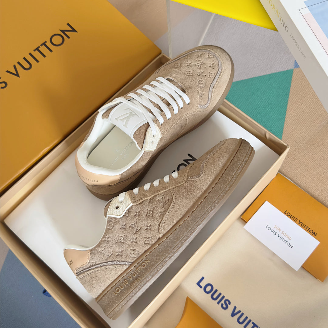 250318 New high quality new color board shoes